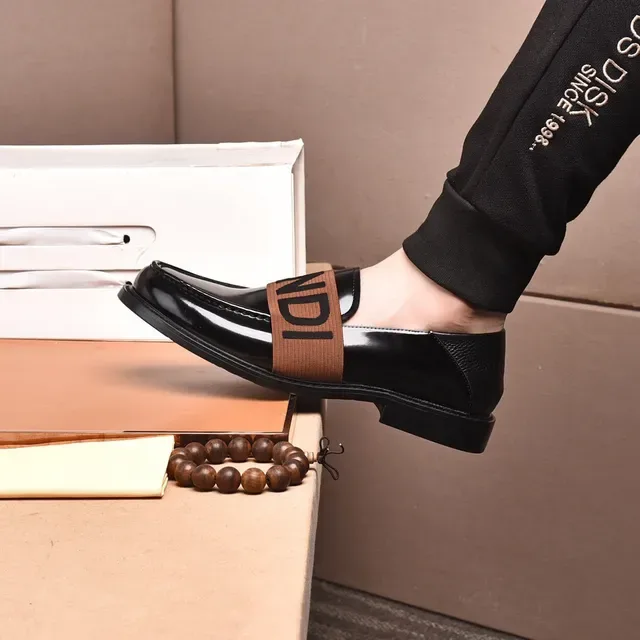 Fendi Mocassim Preto Marrom Couro Patentado Brilhante Cinto Elástico Logo 6