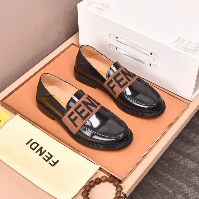 Fendi Mocassim Preto Marrom Couro Patentado Brilhante Cinto Elástico Logo 9