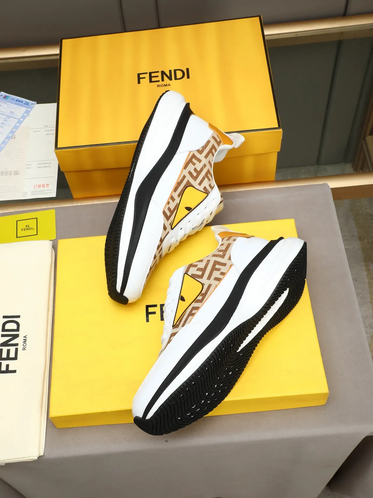Fendi Monster Eye FF Jacquard Branco e Amarelo Tênis Lifestyle 2