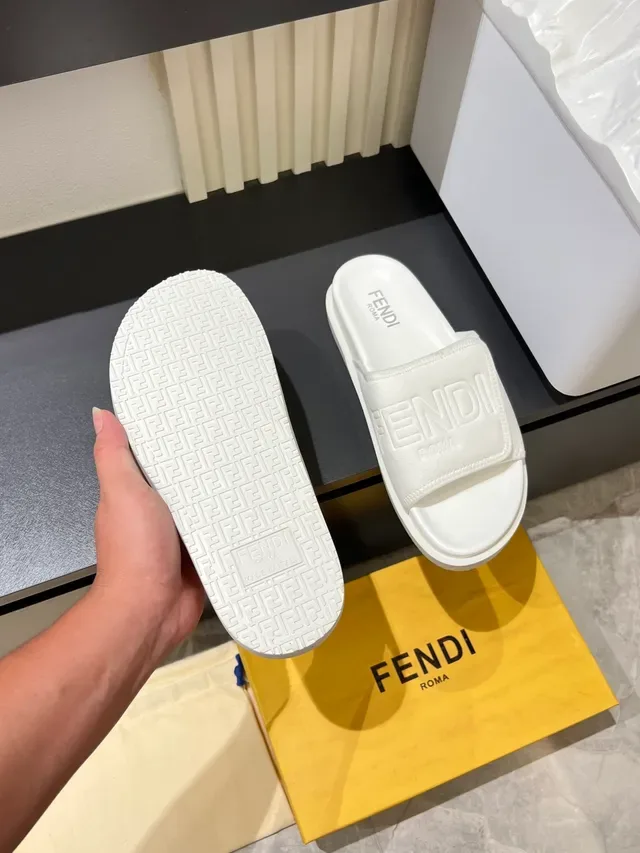 Fendi Multicolor Molded Rubber Embossed Logo Strap Slippers 10