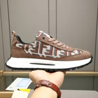 Fendi Runner 棕米色 FF Jacquard 纺织麂皮覆盖 生活方式运动鞋