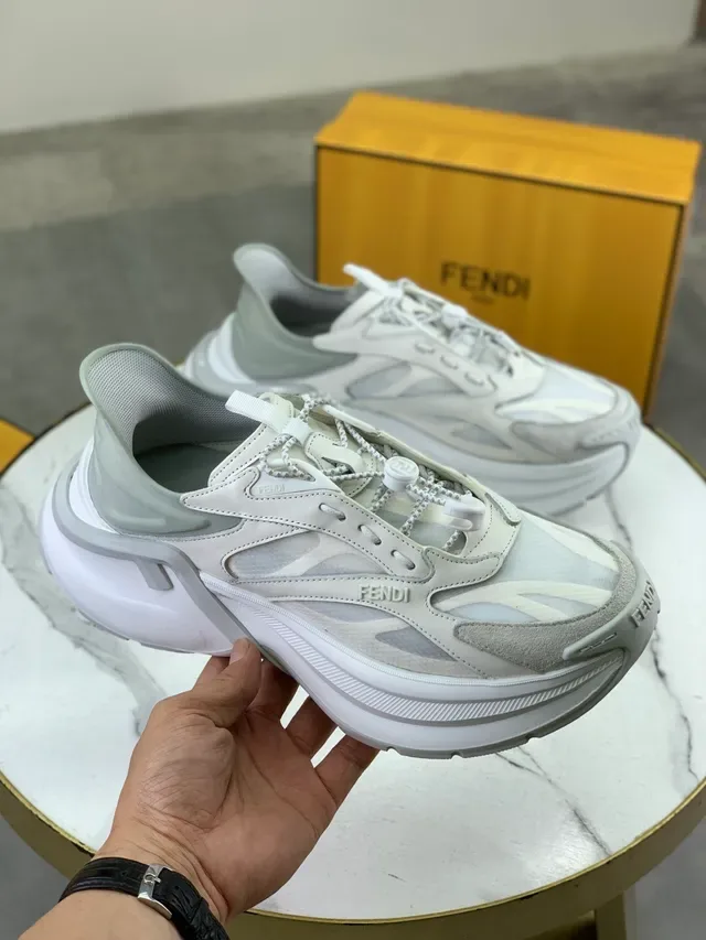 Fendi Runner सफेद भूरा प्लेटफॉर्म सोल लेयर्ड सिंथेटिक और मेश अपर चंकी स्नीकर 5