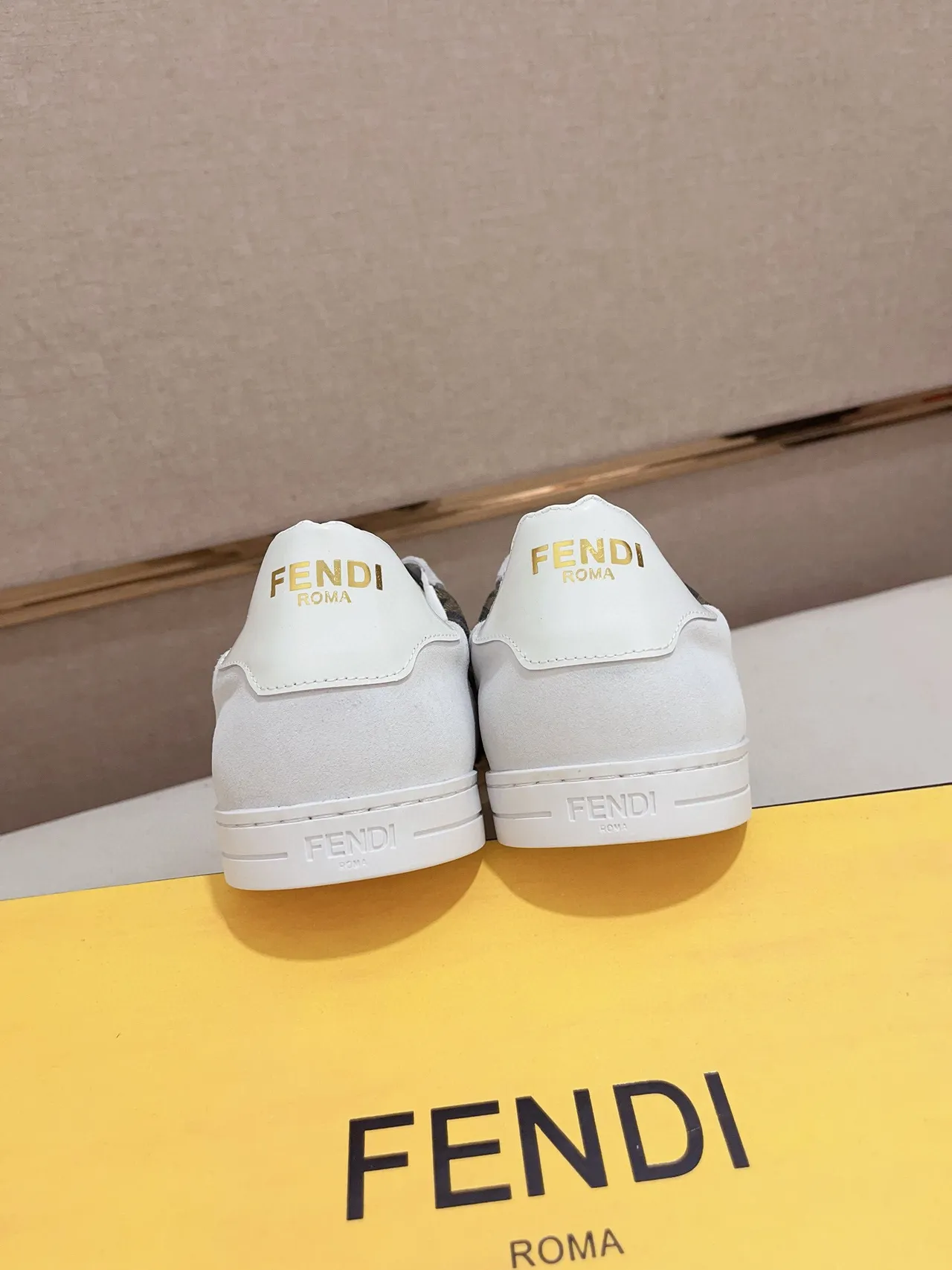 Fendi White Brown Low-Top Suede And Printed Fabric Upper Lifestyle Sneakers 7