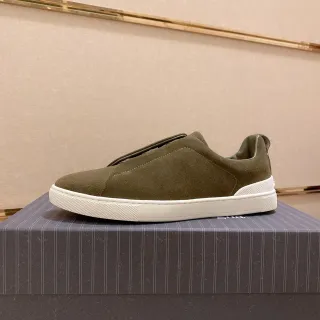 حذاء رياضي أخضر الجيش أبيض slip-on من السويد