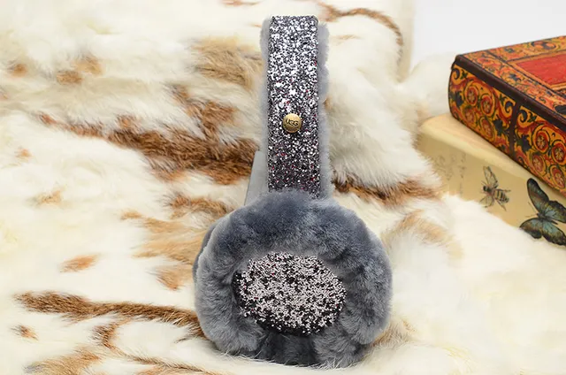 Bonnet à bandeau noir et or fluffy faux fur glitter-accented 13