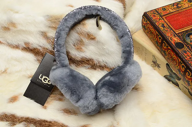 Bonnet à bandeau noir et or fluffy faux fur glitter-accented 15
