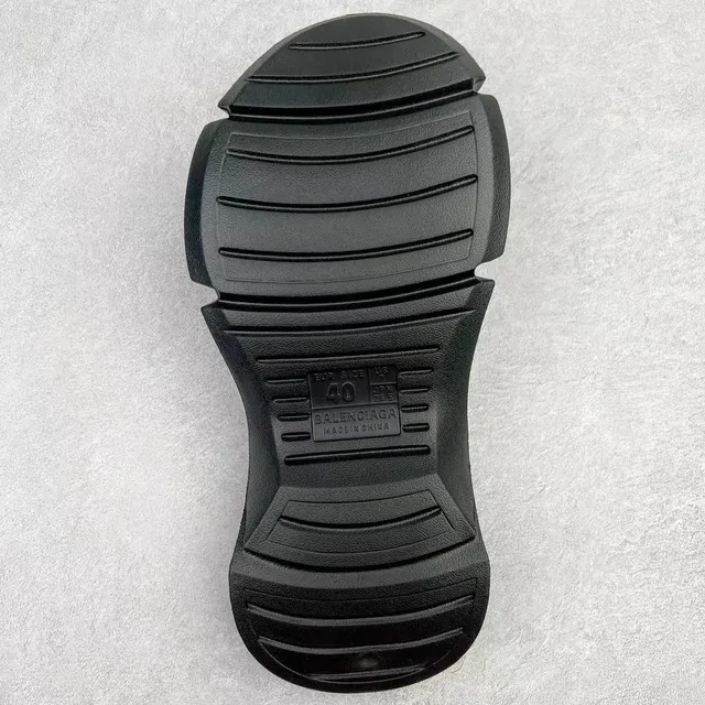 Black Molded Monolithic Sculpted Cutout Slippers 2