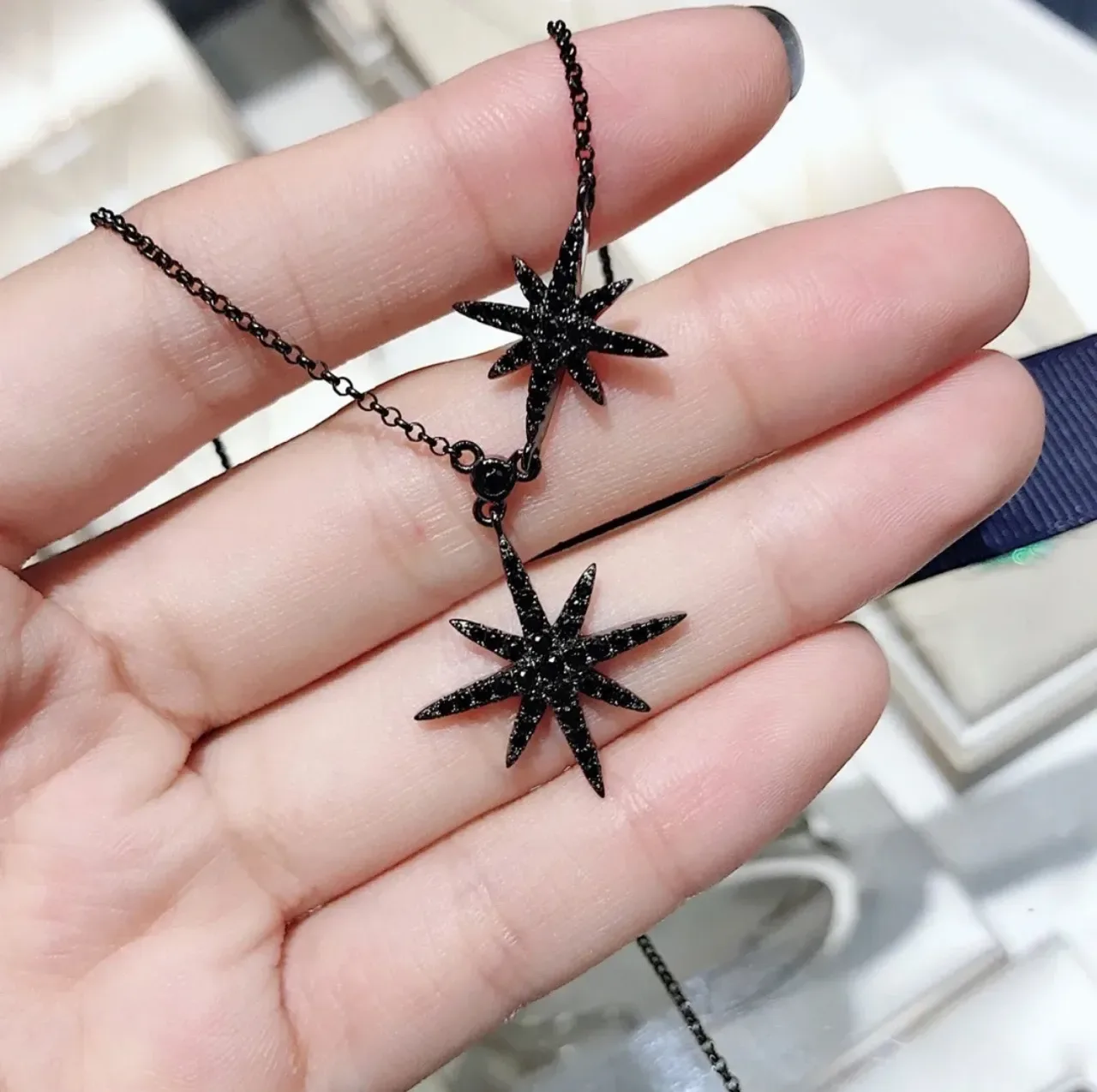 Collier pendentif double étoile noir marin chaîne en métal sombre 4