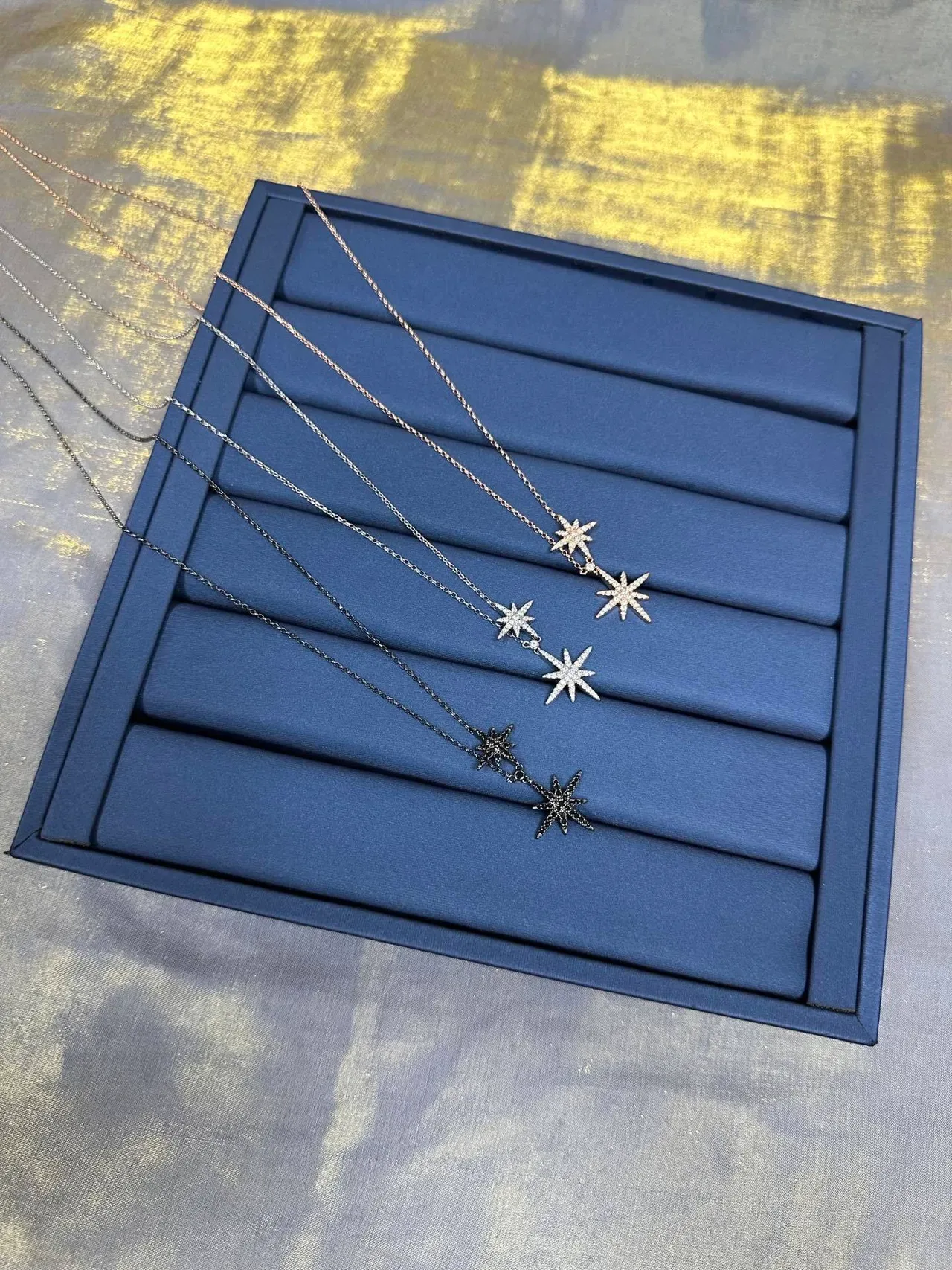 Collier pendentif double étoile noir marin chaîne en métal sombre 8