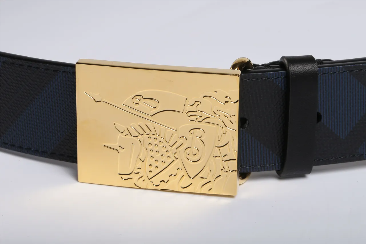 Black Navy Reversible Two-Tone Engraved Gold Buckle Leather Belt 7