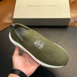 Brunello Cucinelli أخضر زيتوني تريكو slip-on حذاء كاجوال