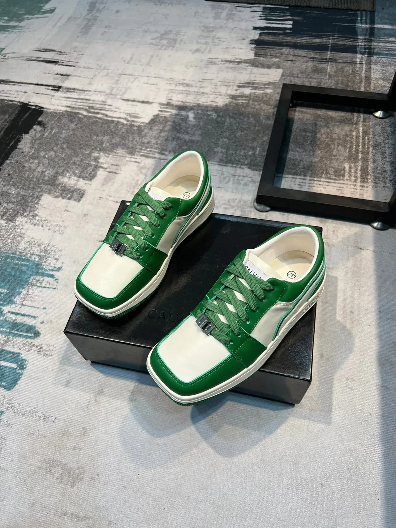 CALVINLUO Green and White Panelled Lifestyle Sneaker 5