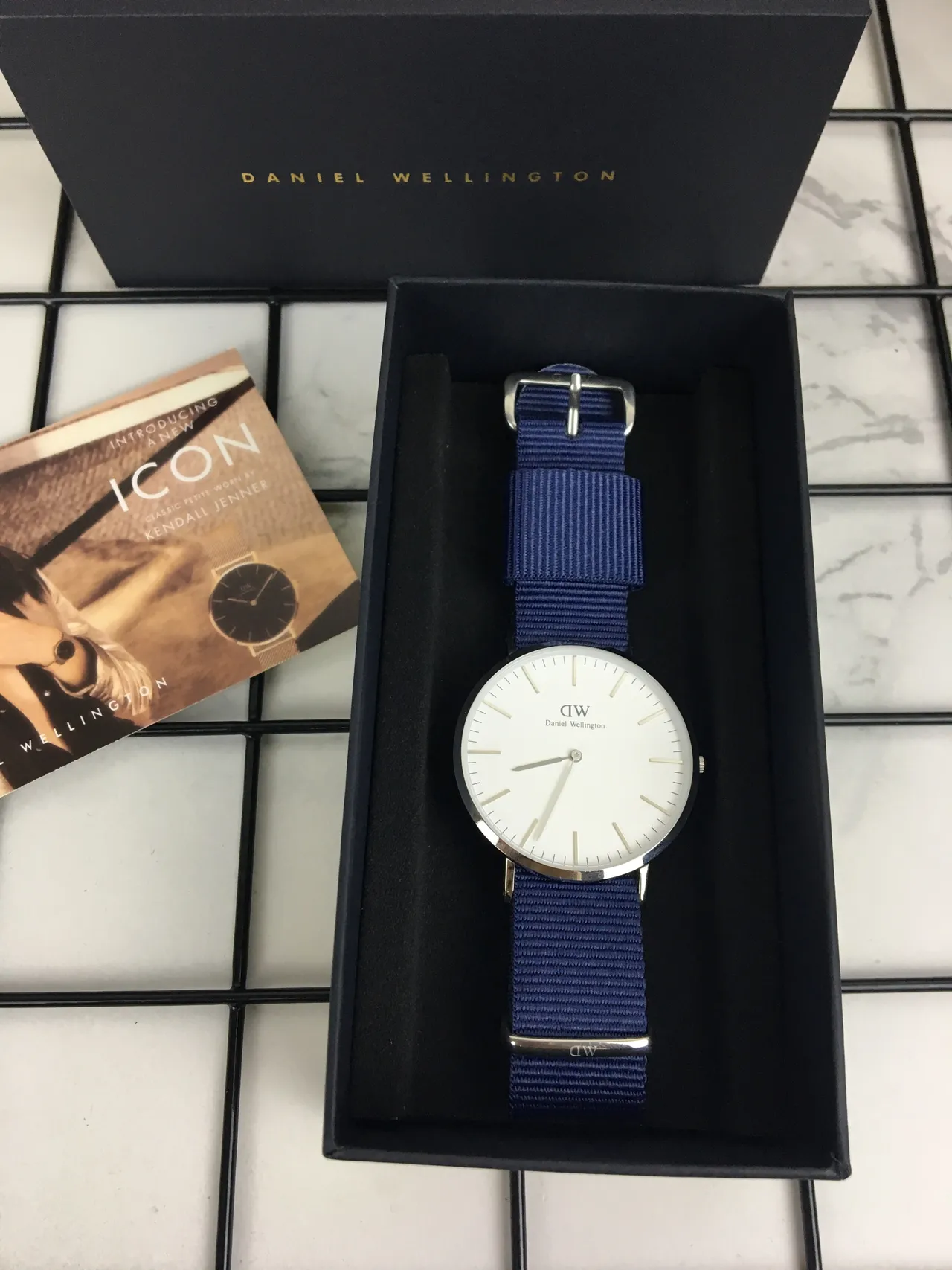 Daniel Wellington क्लासिक श्वेत डायल नेवी नायलॉन पट्टी क्वार्ट्ज घड़ी 2