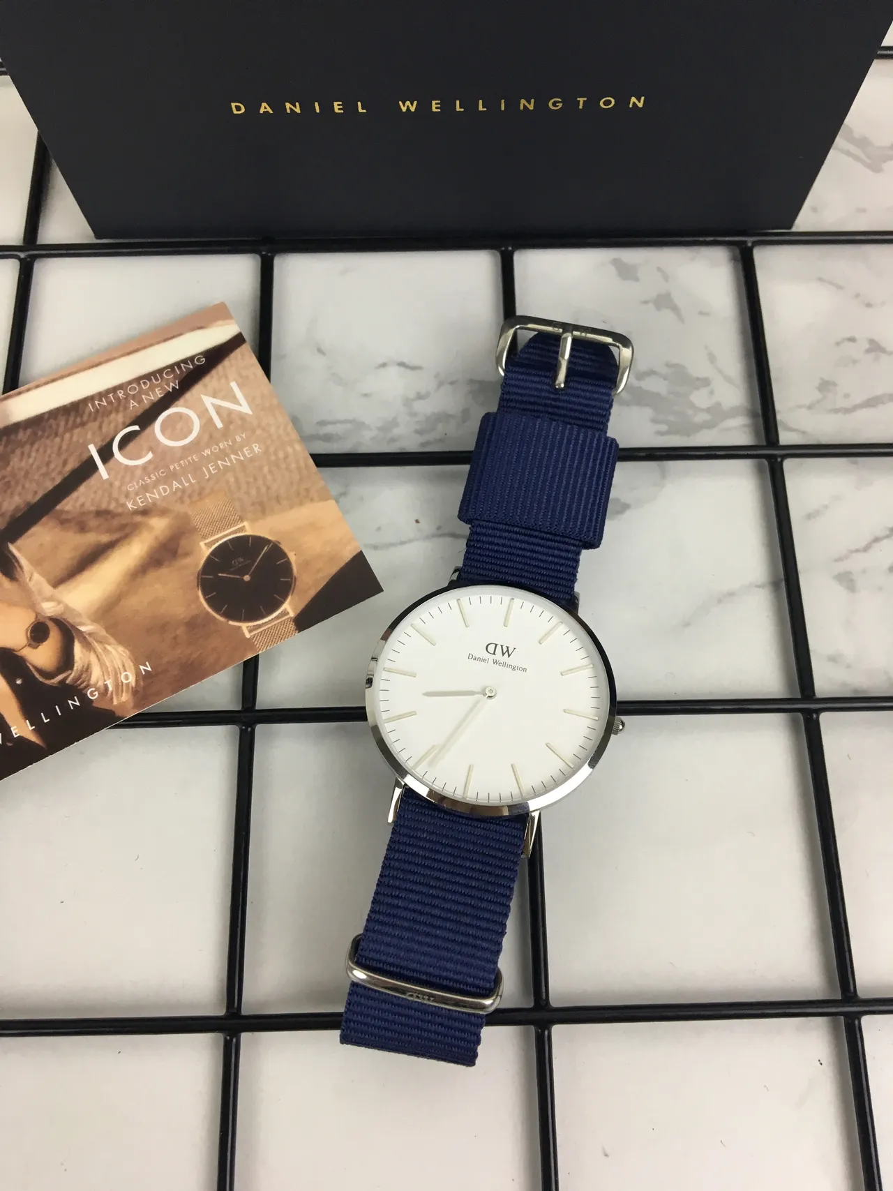Daniel Wellington क्लासिक श्वेत डायल नेवी नायलॉन पट्टी क्वार्ट्ज घड़ी 3