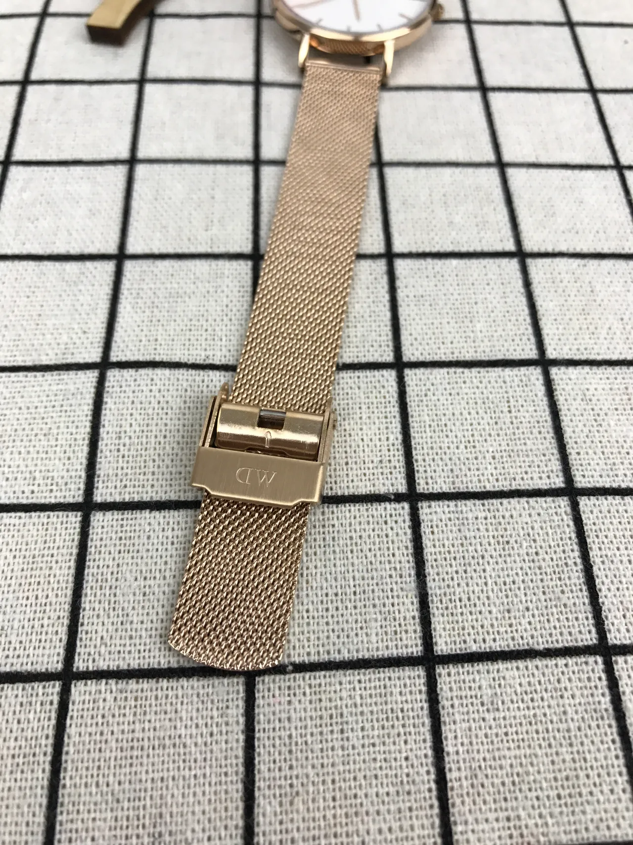 डेनियल वेलिंगटन Icon Petite गुलाबी सोना जाली क्वार्ट्ज घड़ी 5