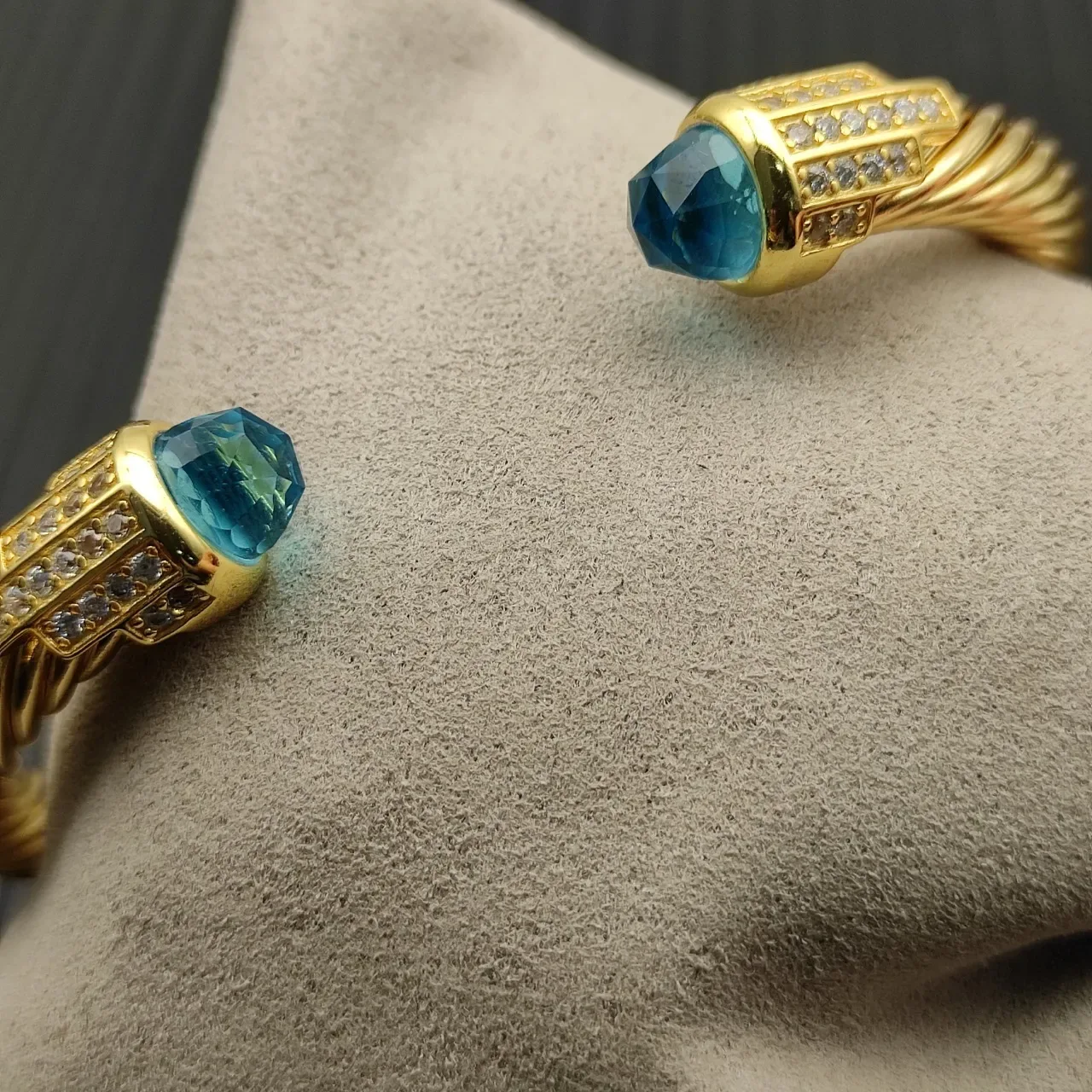 David Yurman Cable Classics Gold Blue Twisted Gemstone Terminals Bracelet 6