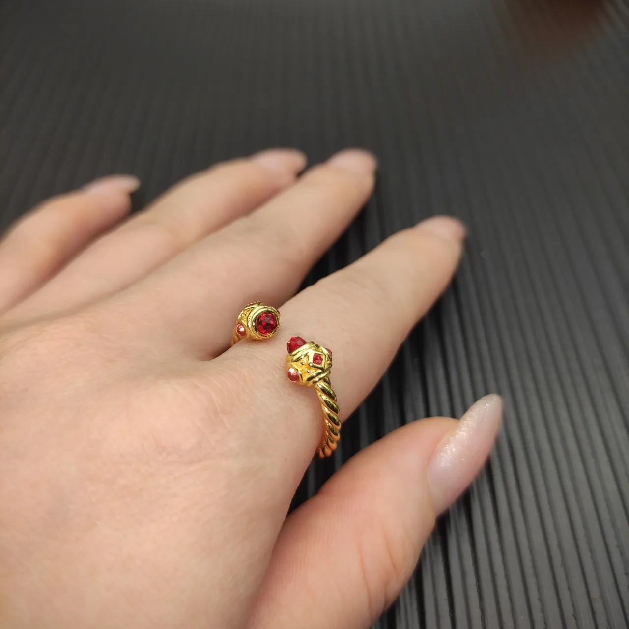 David Yurman Cable Classics anel de ouro vermelho com faixa torcida aberta nas extremidades 7