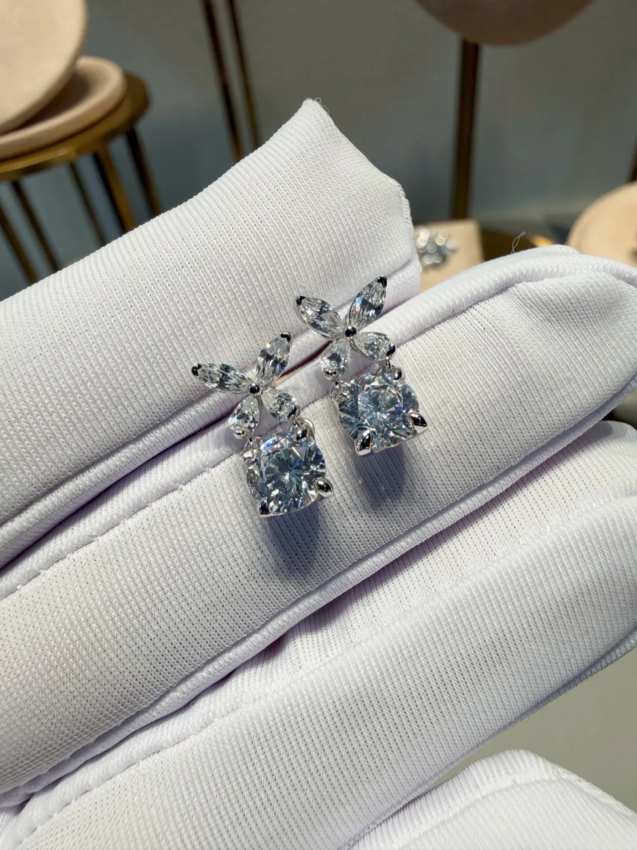 Floral Motif Marquise-and-Round Drop Earrings 2