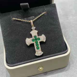 Collier pendentif en croix doré vert pavé-set piedras transparentes