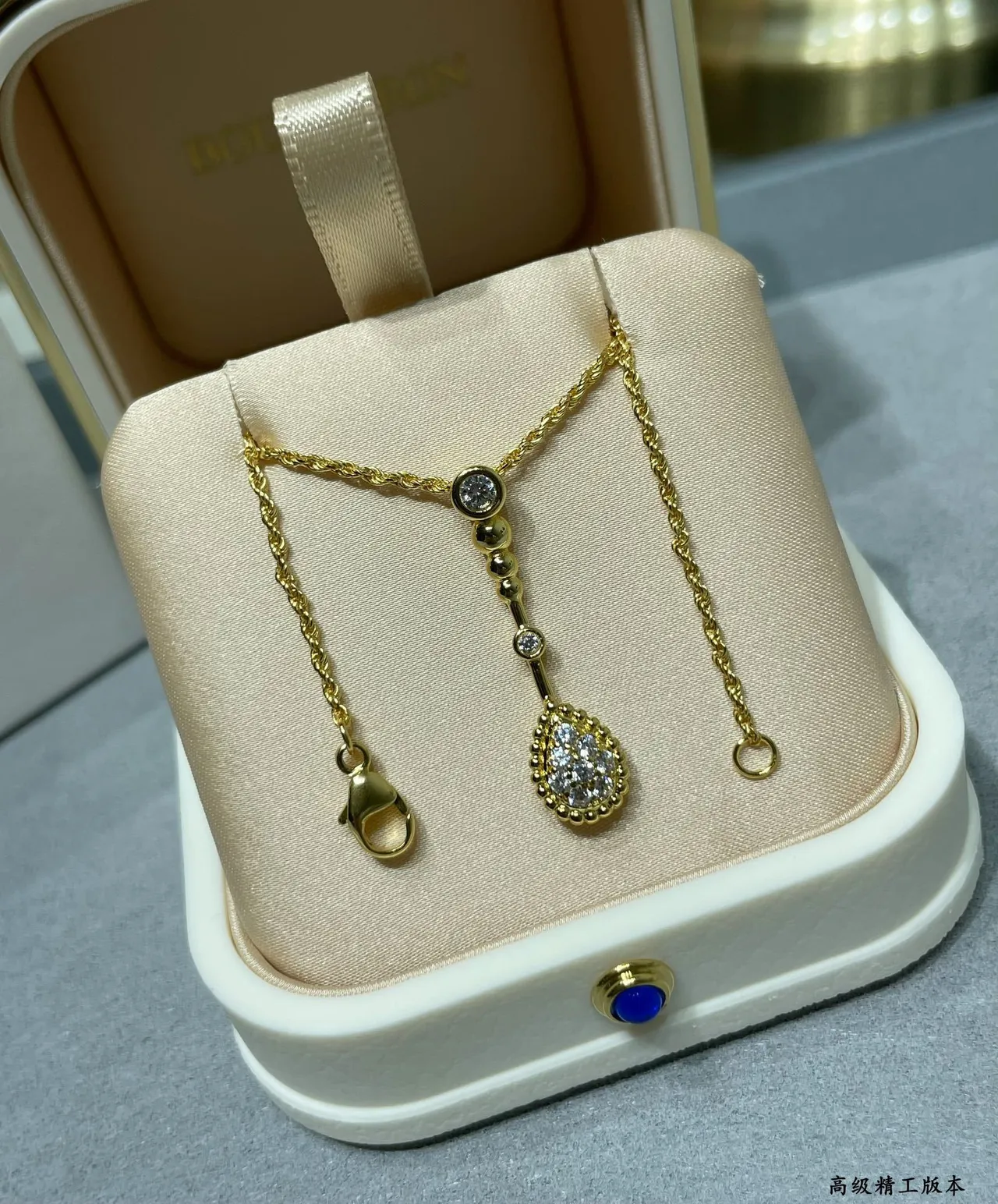 Gold Rope Chain Teardrop Pavé Pendant Necklace 3