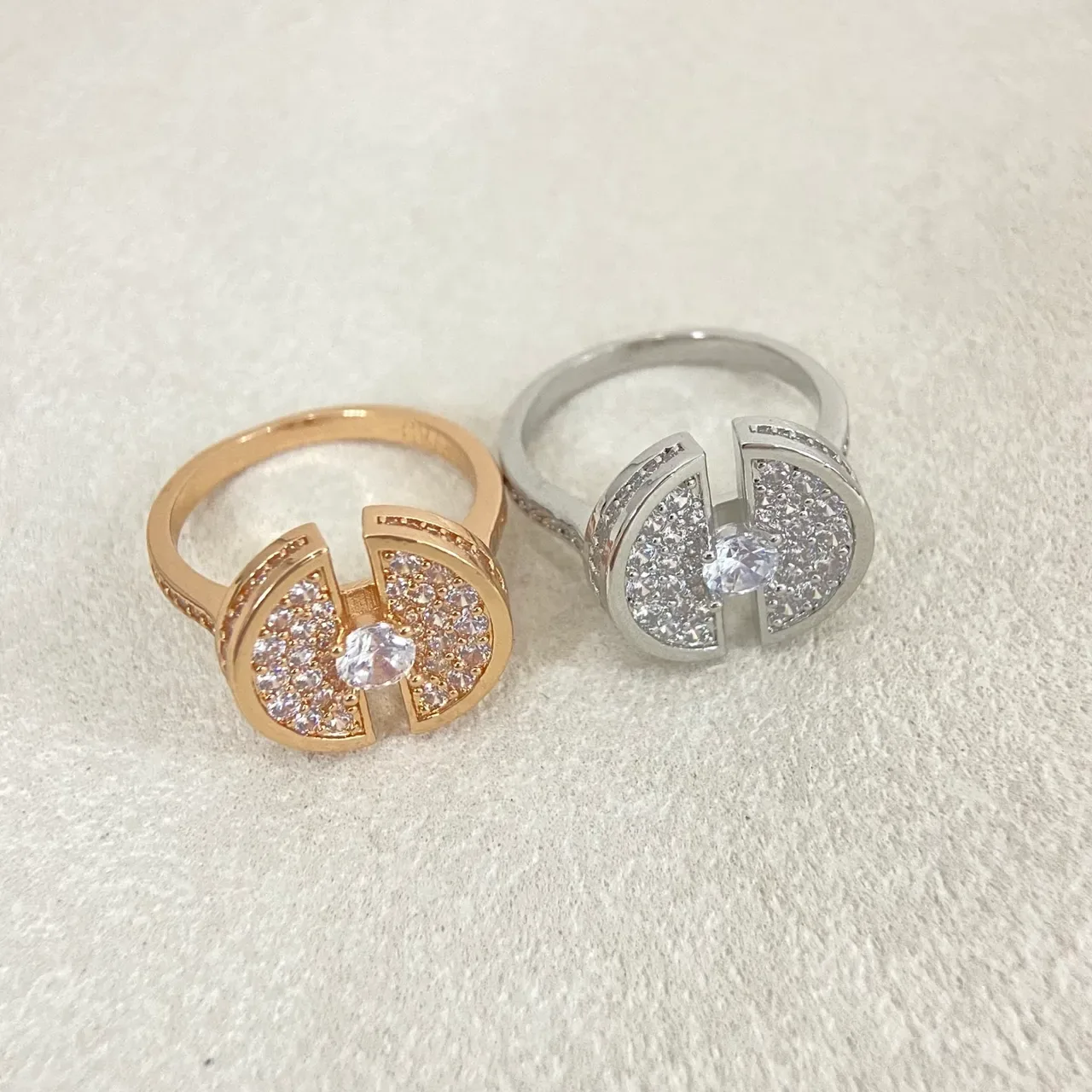 Gold Silver Split-Circle Motif Pavé-Set Stones Ring 2
