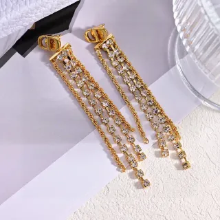 Brincos pendentes de corrente com franjas de cristal em tom dourado