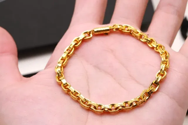 Gold-Tone Curb Link Chain Bracelet 7