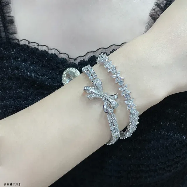 Graff Bow Motif Pavé Diamond Bracelet 9