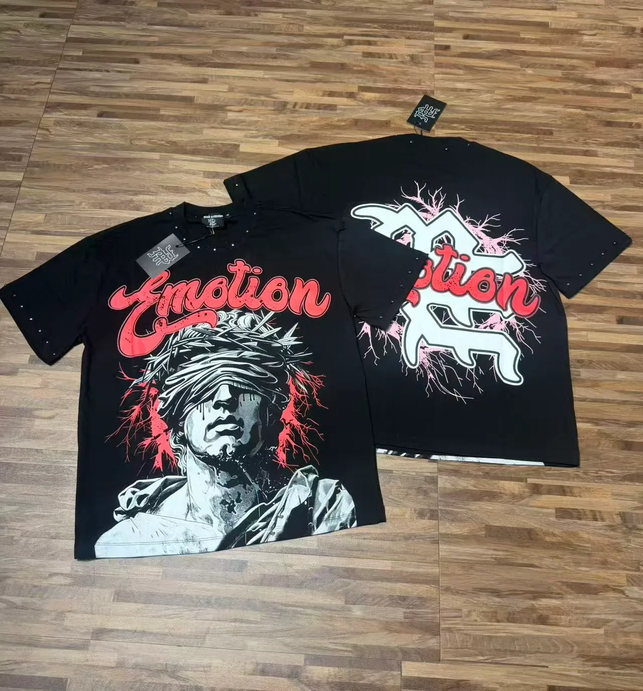 Graphic Print Rivet-Trimmed Oversized T-Shirt 5