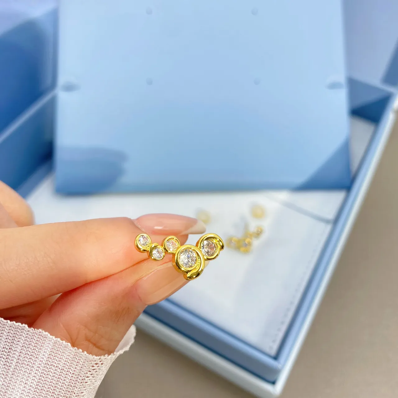 HEFANG Gold-Tone Clustered Round Stone Stud Earrings 4