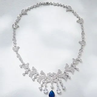 Collier pendentif floral-dove en pavé-set de haute joaillerie