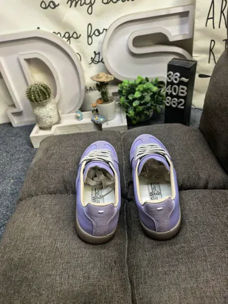 Lavender Panelled Low-Top Cupsole Sneakers 8
