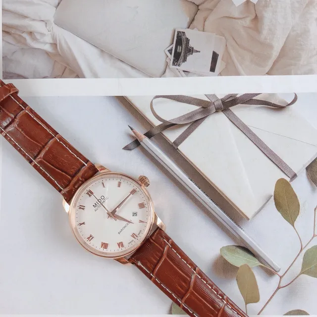 Mido Baroncelli सफेद डायल गुलाबी सोने का टोन भूरी चमड़े की यांत्रिक घड़ी 5