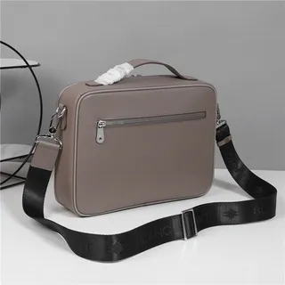 Montblanc Meisterstück Bolsa crossbody preta estruturada 9