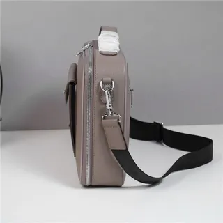 Montblanc Meisterstück Bolsa crossbody preta estruturada 10