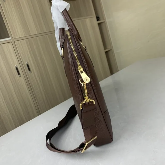 Montblanc Meisterstück टोट भूरी सोने पेब्ल्ड चमड़ा हार्डवेयर टोट बैग 4