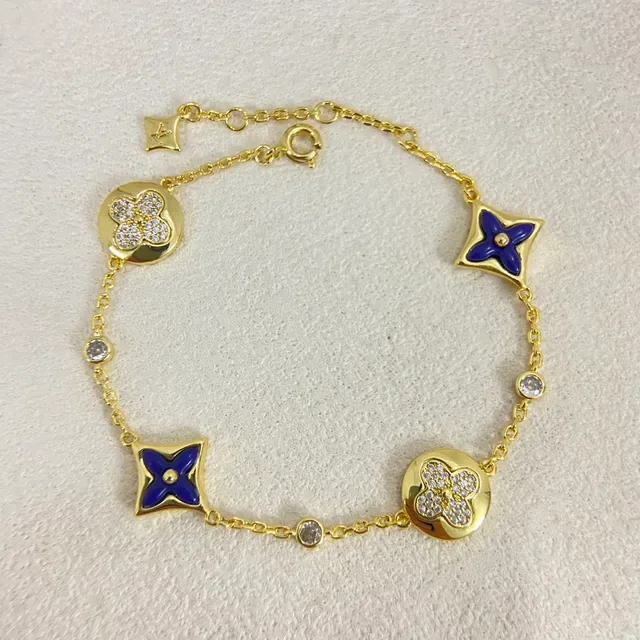 Colares de encanto estrela e floral em esmalte de múltiplos tons 4