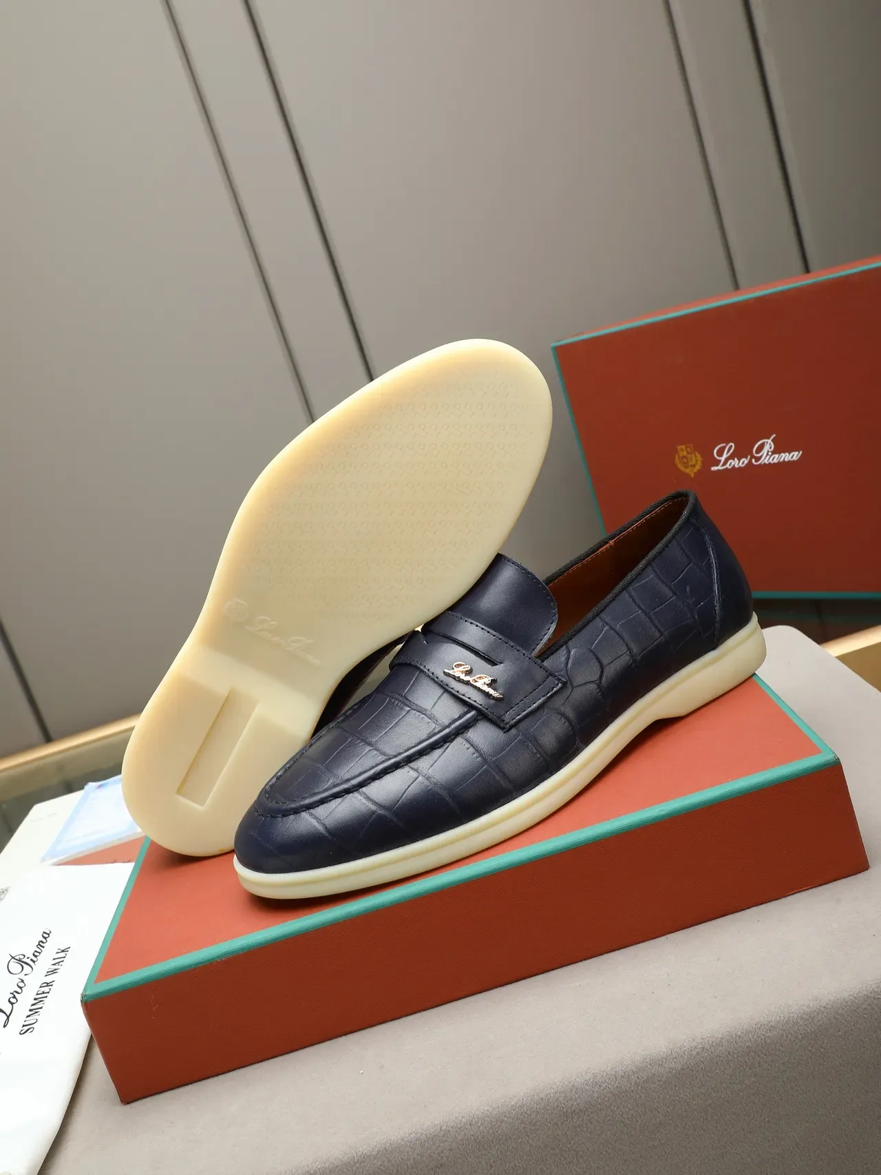 Navy Beige Crocodile-Embossed Leather Metal Logo Plaque Loafer 8