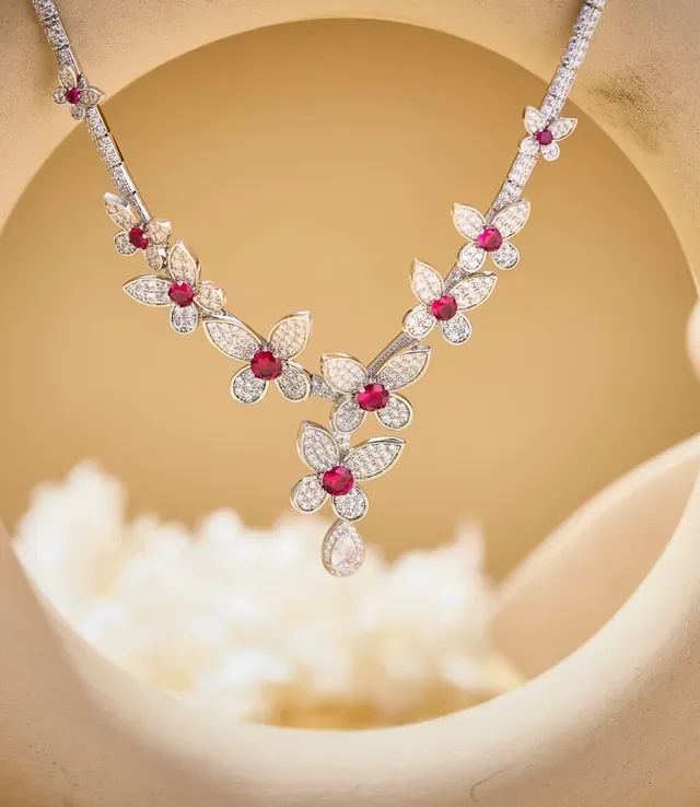 Colar motivo floral V-Drop pavé-set 5