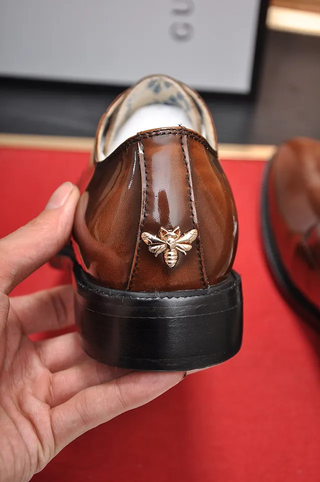 Zapato Oxford con punta de ala marrón pulido 2