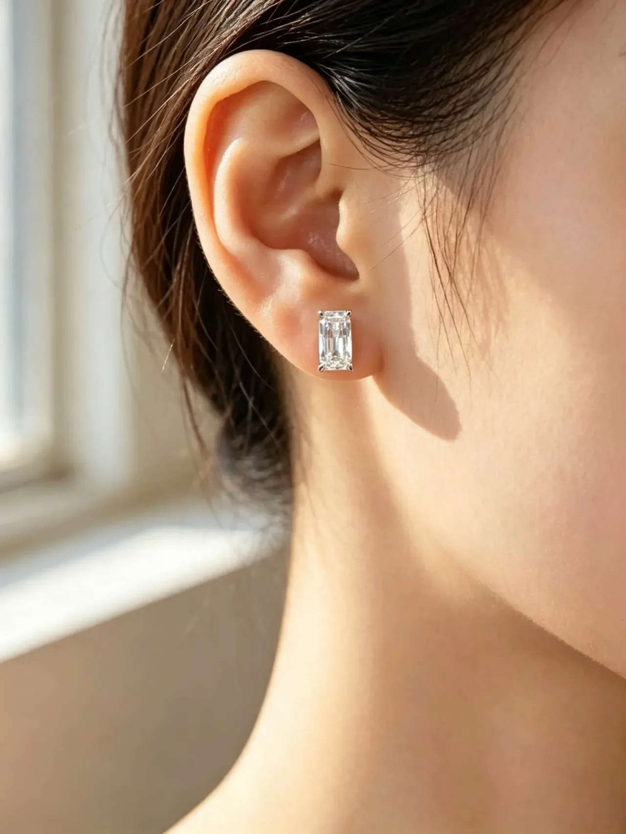 Rectangular Emerald-Cut Clear Stone Four-Prong Stud Earrings 2
