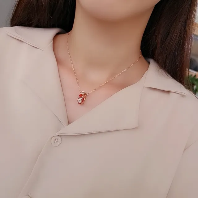 Red Gold Geometric Open-Ring Pendant Rose Tone Necklace 7