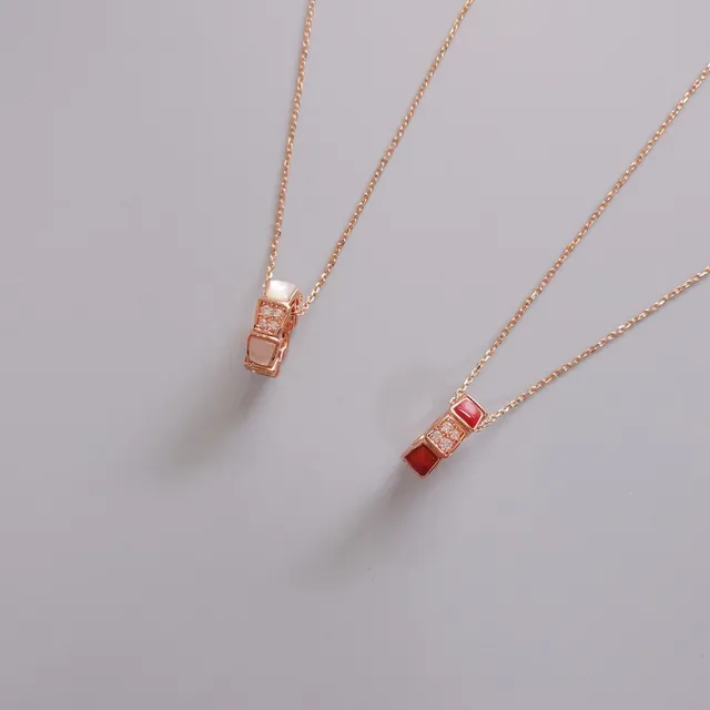 Red Gold Geometric Open-Ring Pendant Rose Tone Necklace 9
