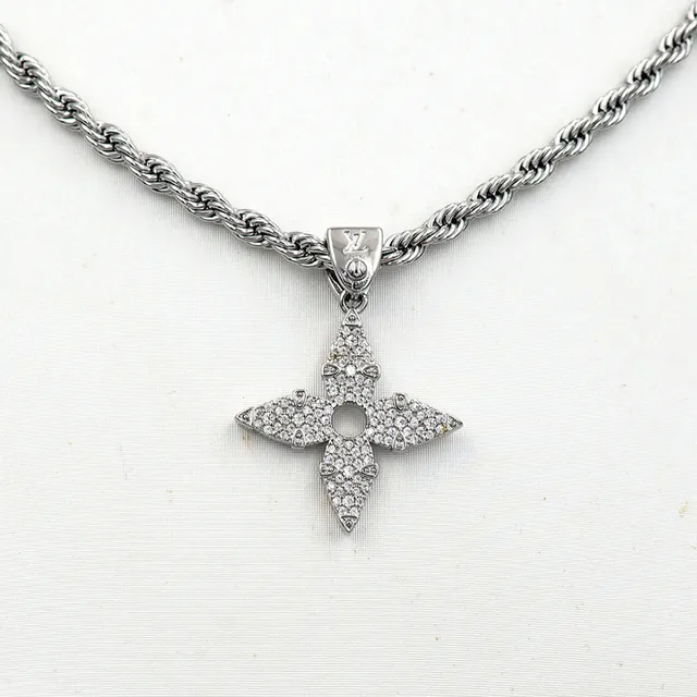 Silver-Toned Rope Chain Pavé Cross Pendant Necklace 2