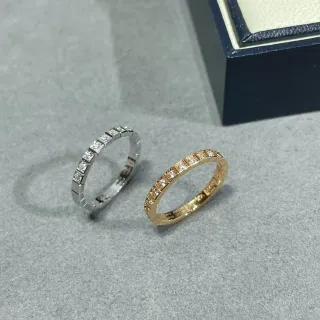 可堆叠通道镶嵌帕维方形切割宝石戒指