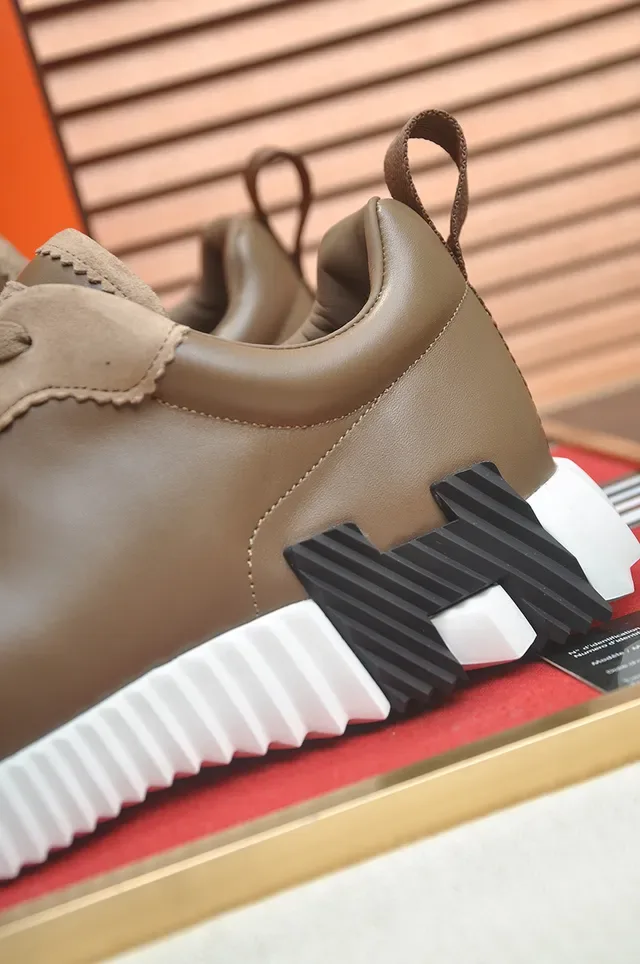 Tan and Black Mixed-Material Low-Top Lifestyle Sneaker 2