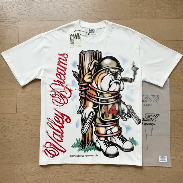 Vale Graphic-Print Bulldog Mascot T-Shirt 3