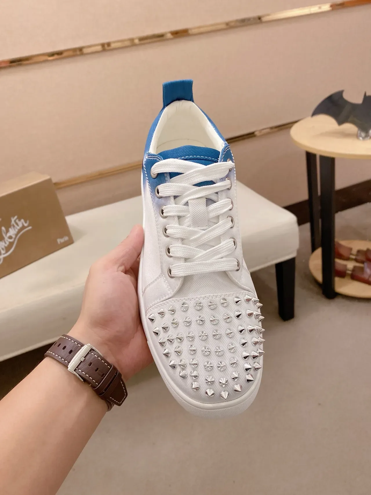 White and Blue Gradient Studded Toe Low-Top Sneaker 5