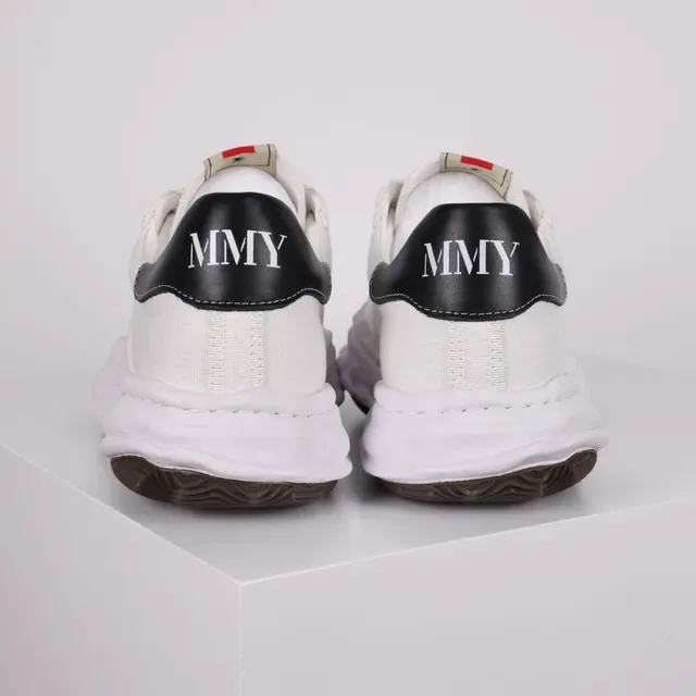 White Black Canvas Upper Ribbed Rubber Toe Cap Sneakers 8