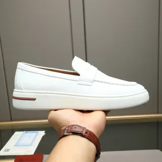 Mocassins de plataforma em couro granulado branco com alça penny